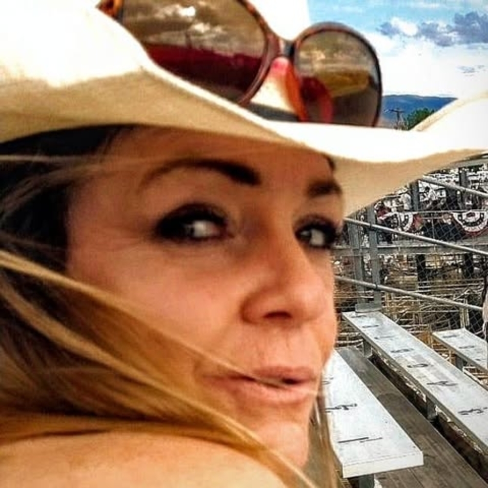 Meet your Posher, Jennifer